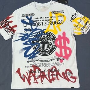 Left Point Graffiti Color T-shirt size 2 XL.